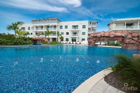 Olea 2 bed/ 2 bath  ground floor end unit
