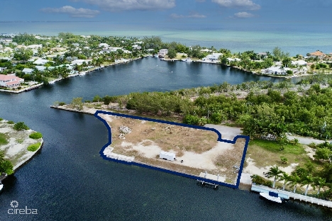 Patricks island double canal lot