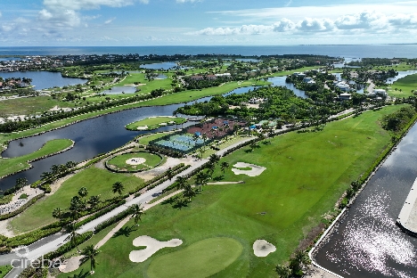 Bayview - spectacular canal front land