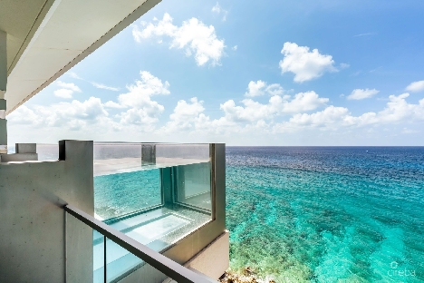 Fin #5 – ground floor oceanfront