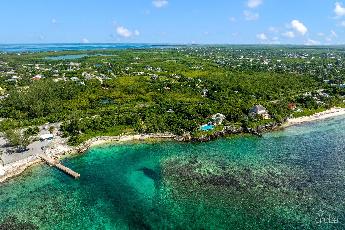 Private home across from spotts beach