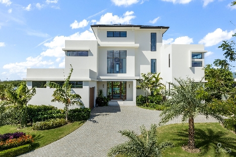 60 lalique pointe peninsula quay crystal harbour home