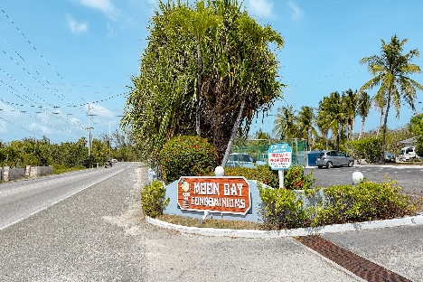 Moon bay oceanfront condo