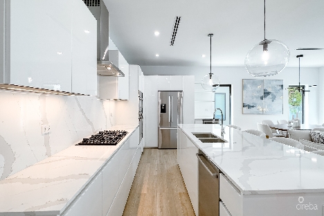 Salt air townhouse west bay