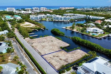 Clipper bay canal lot – 508