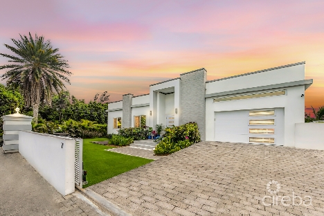 Tarpon circle family home