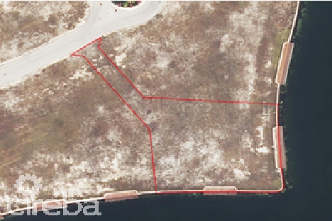 Large harbour reach lot