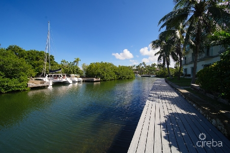 Coastal escape – 3 bdrm canal front property