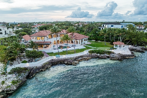 Miramar, a vista del mar ocean front estate