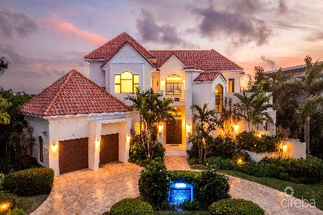 Villa topenga, crystal harbour