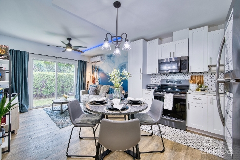 Lighthouse manor #6- chic 1-bedroom townhome in gated west bay community