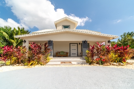 Lovely  family home – lookout gardens