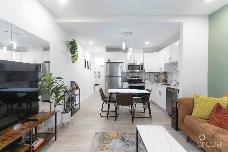 Lighthouse manor #5 – 1 bed / 1.5 bath west bay townhome