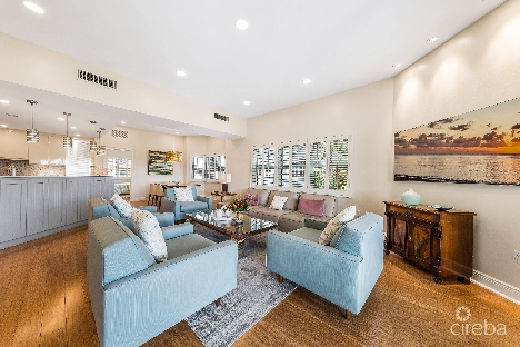 Britannia regents court 722, seven mile corridor family home
