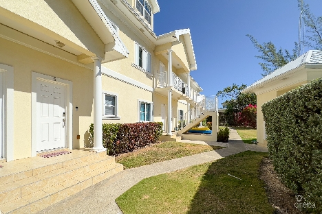 Alhambra villas groundfloor condo