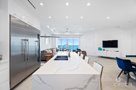 Rum point club 305