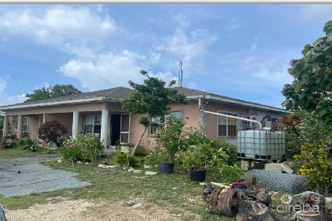 6 bedroom income opportunity on powery road