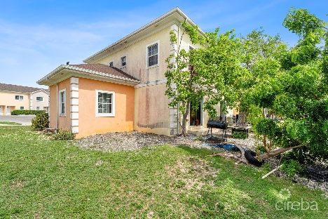 Scholars retreat 3-bed end unit