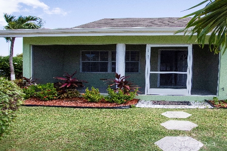 Must see pleasant palms 2 bedroom