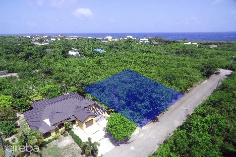 Oversized lot near mandarin hotel