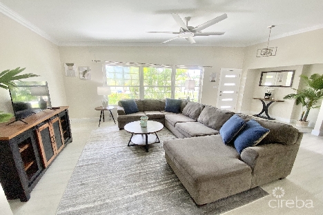 Stunningly renovated 3 bed +den home in george town