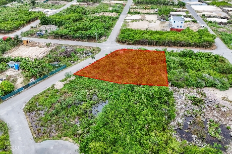 Large corner lot .366 acre in lookout gardens