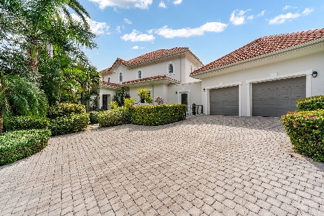 4 bed canal front villa - vista del mar