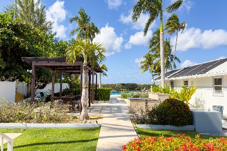 Beachfront condo island pine villas