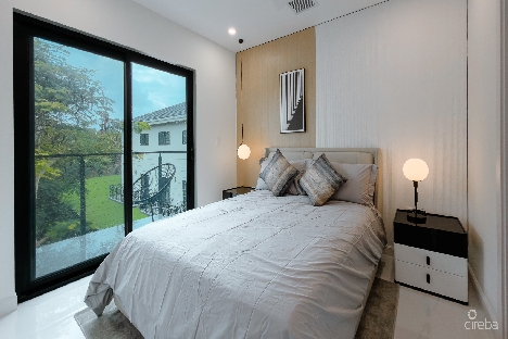 Arza 3 bed corner condo