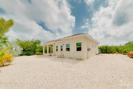 3 bed, single family home in lower valley