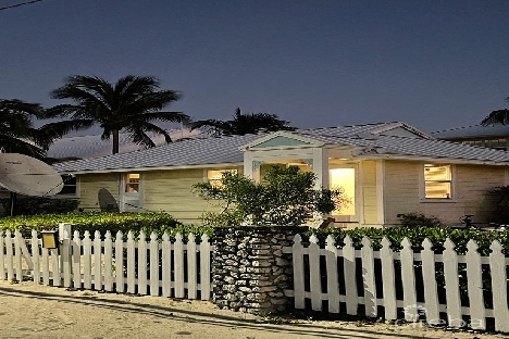 Conch club cottage-little cayman