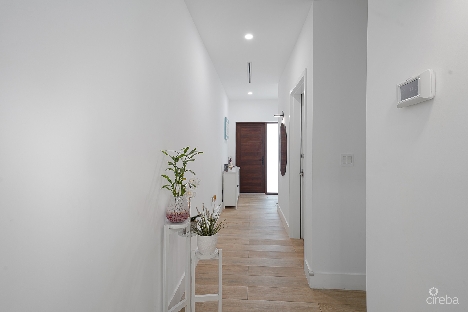Salt air townhome end unit 4 bed