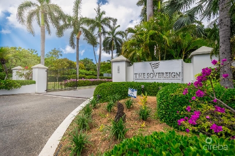 The sovereign #12 penthouse on seven mile beach