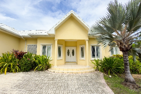 Canal front home 3 bed prospect
