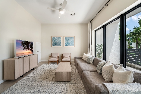 Vela 112, 4-bed south sound townhome