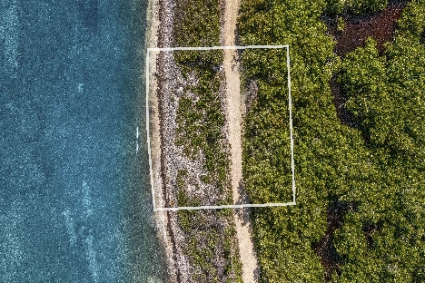 Little cayman beachfront parcel on north coast