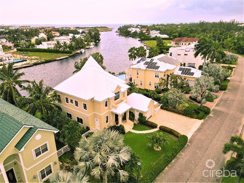 Outstanding canal front home, grand harbour