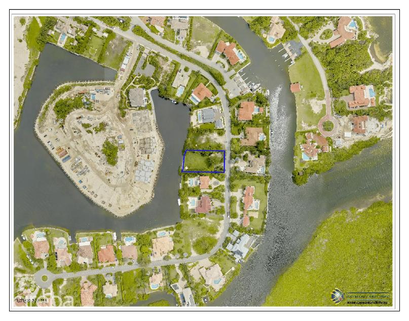 Yacht club canal front land