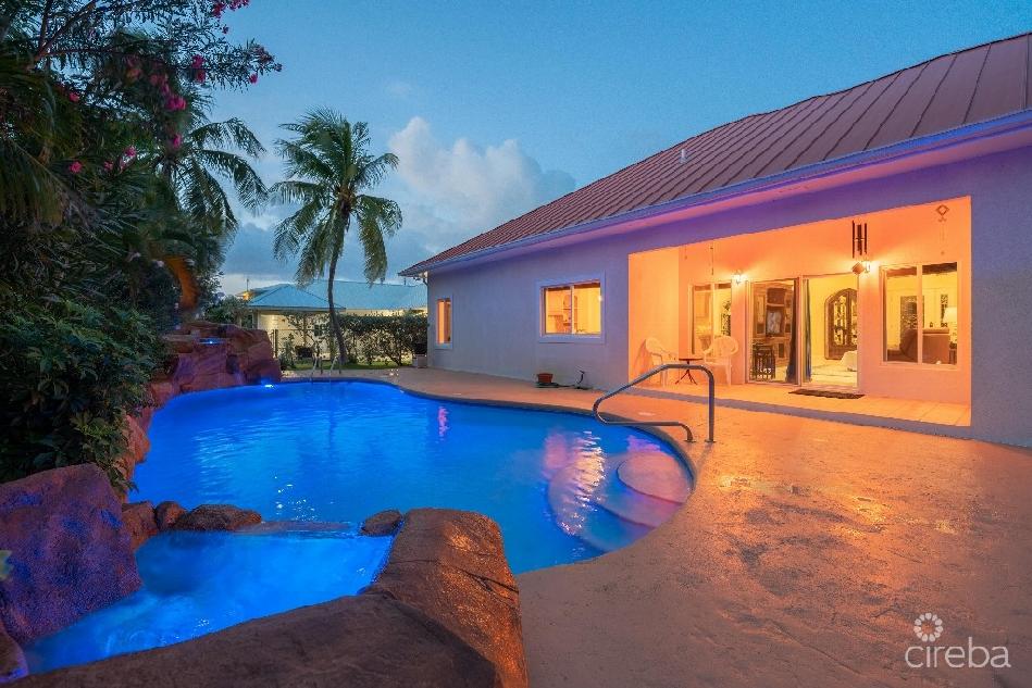 Bonneville drive family home with pool