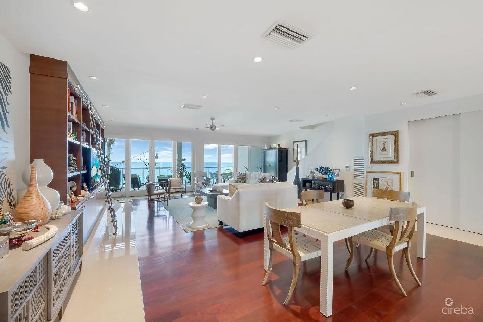 Seaview penthouse-harbourfront