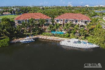 Turnberry villas canal & golf front condo
