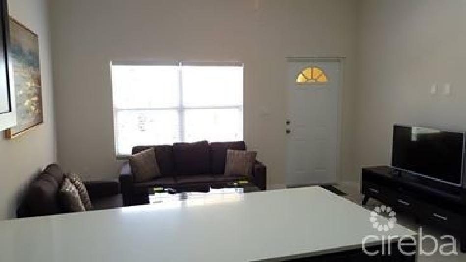 1 bed tropical gardens – poinsettia place #8