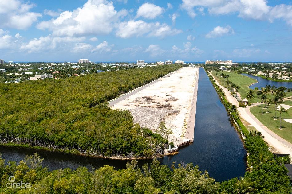 Bayview – spectacular canal front land