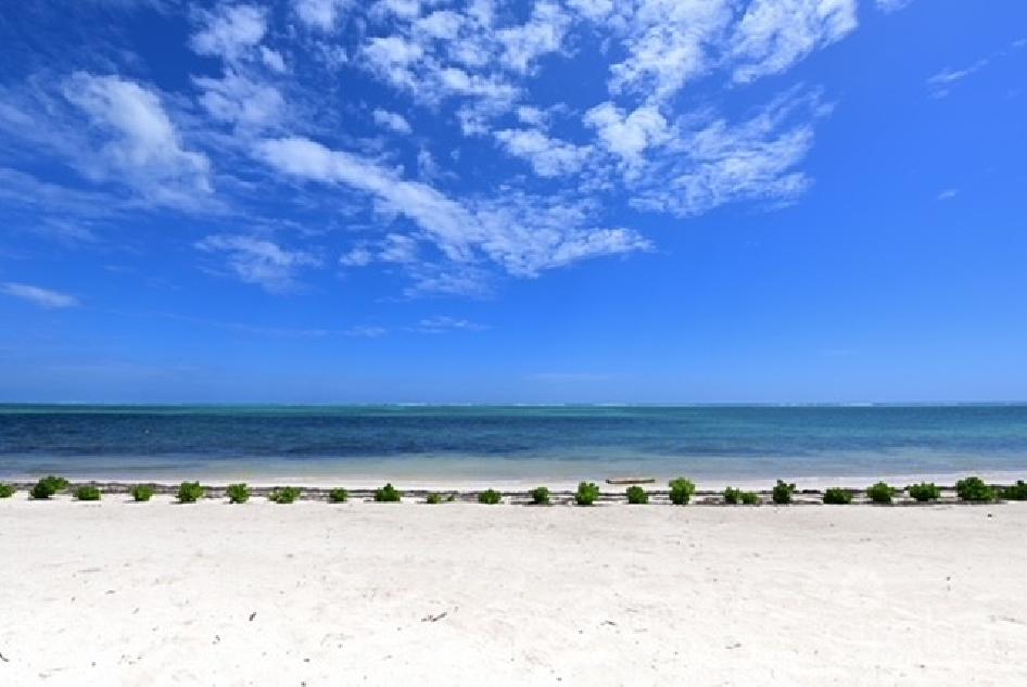 Liv cayman – beachfront with development potential
